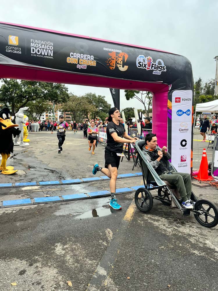 carrera mosaico down six flags